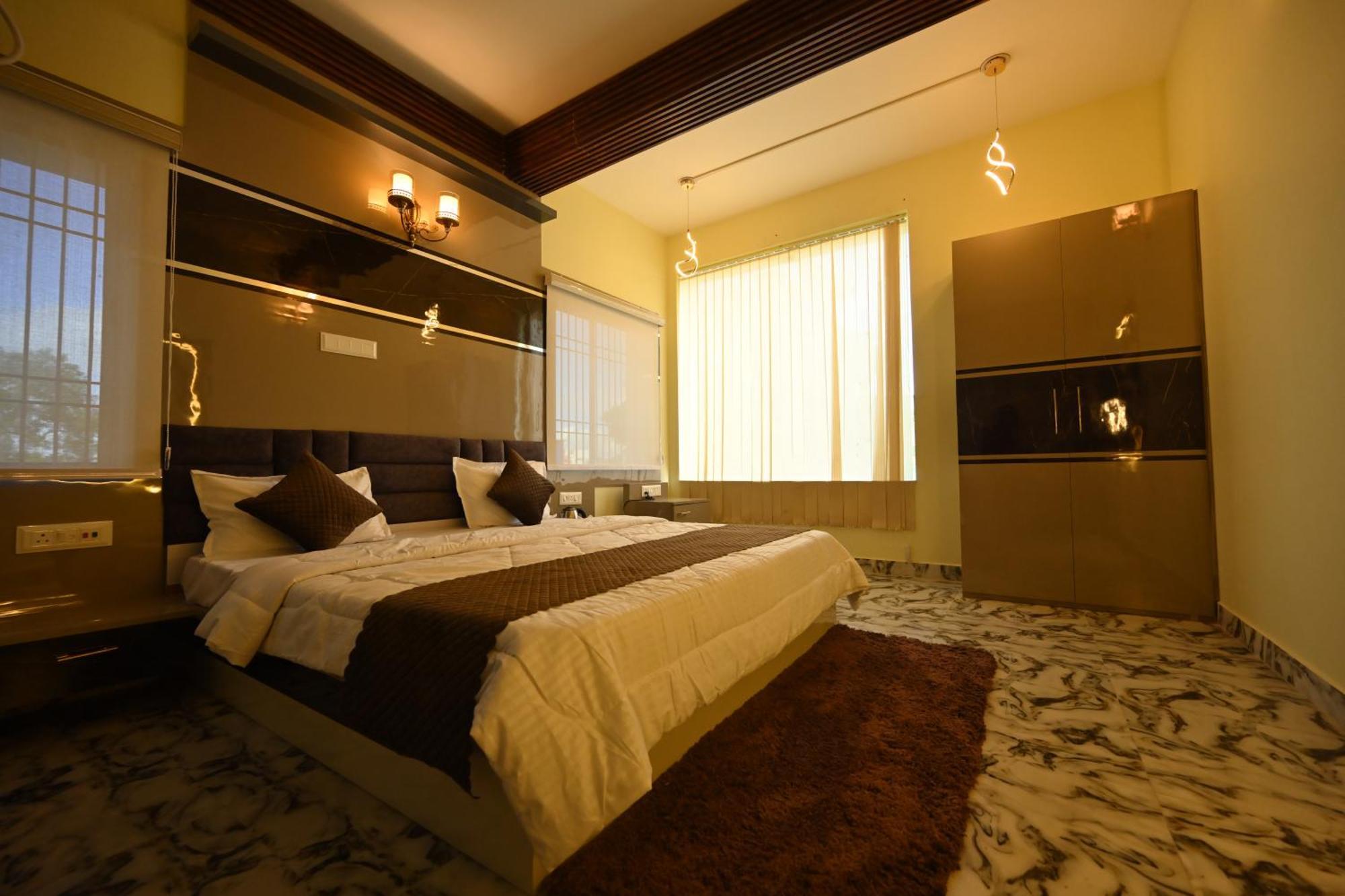 The Vintage Plaza Hotel Baripada Exterior foto